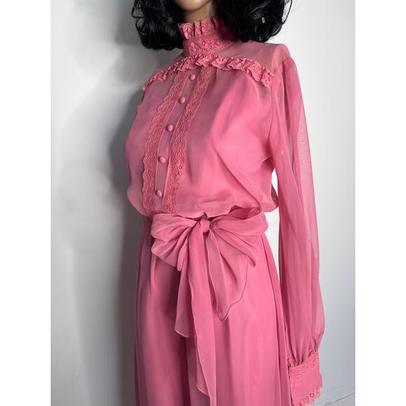 1970s Pink Chiffon Prairie Maxi High Neck Dress Lace Trim LGWD Canada XS - Picture 12 of 17